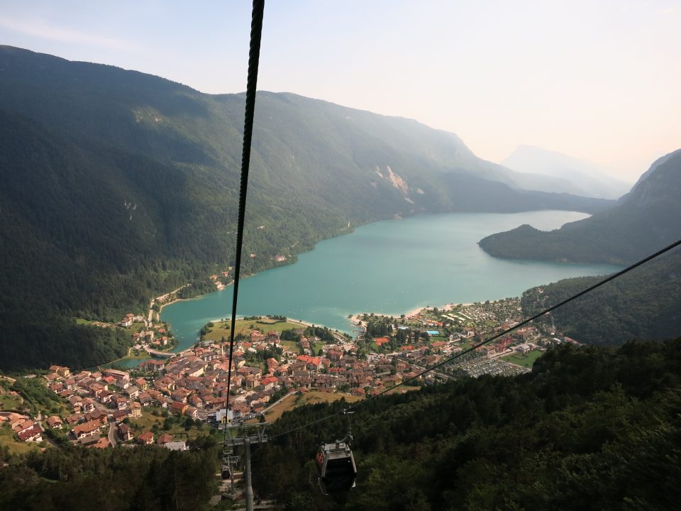 Lago de Molveno telecabina